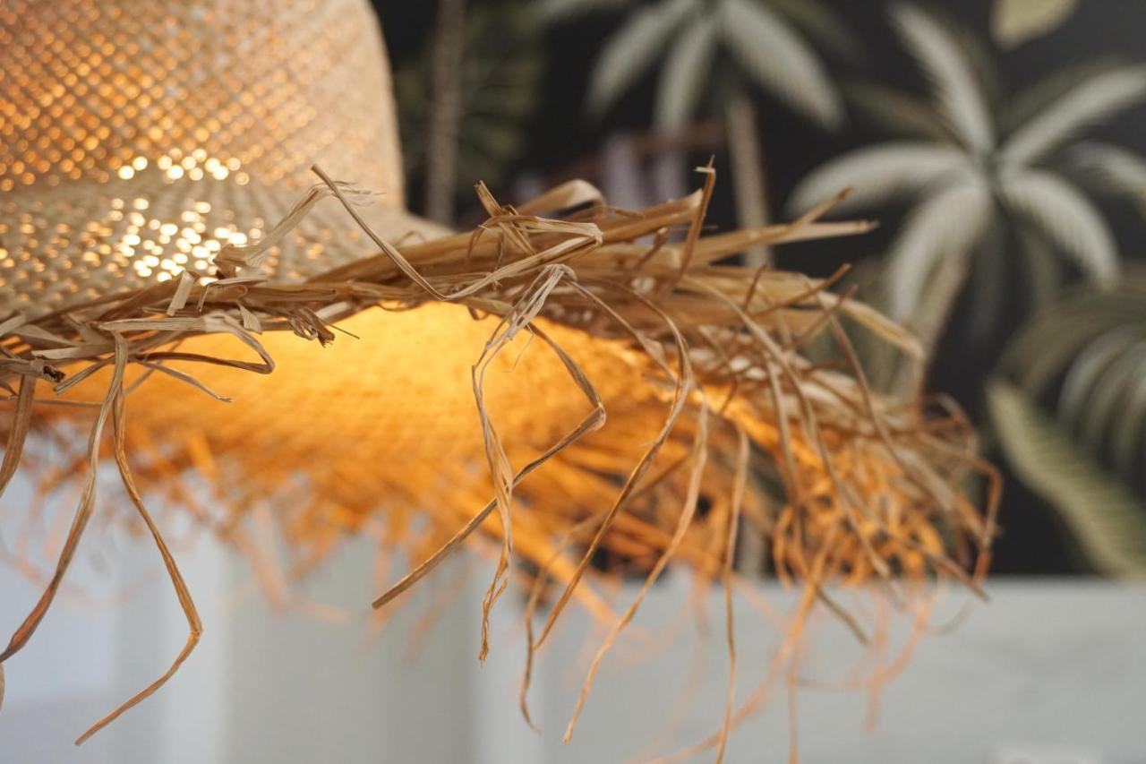 Large - Great For Groups - With Balcony Or Terrace Apartamento