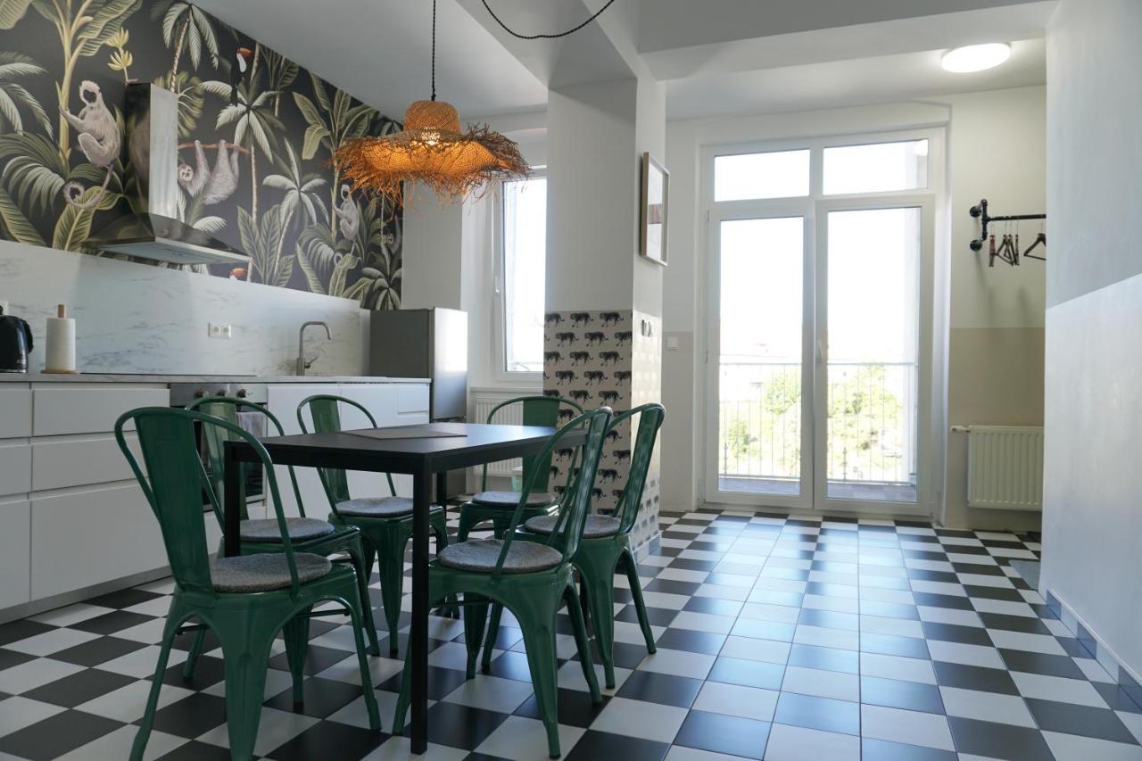 Large - Great For Groups - With Balcony Or Terrace Viena