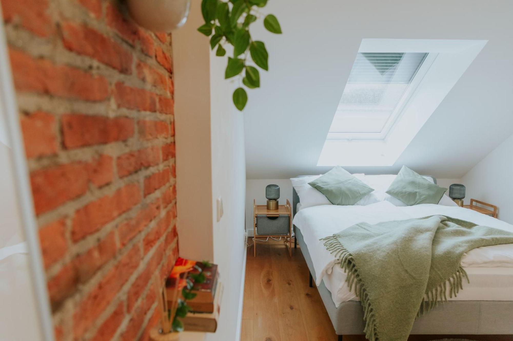 Large - Great For Groups - With Balcony Or Terrace * Viena
