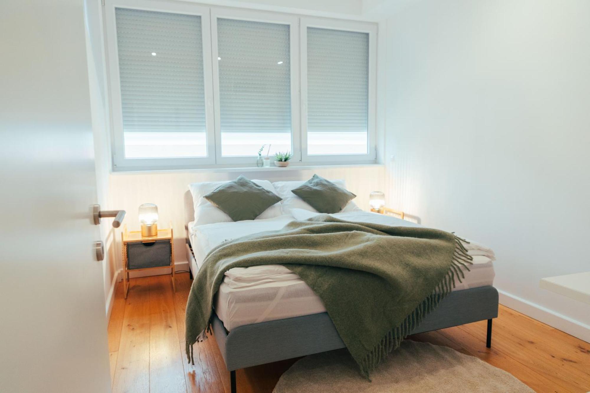 Large - Great For Groups - With Balcony Or Terrace Apartamento *