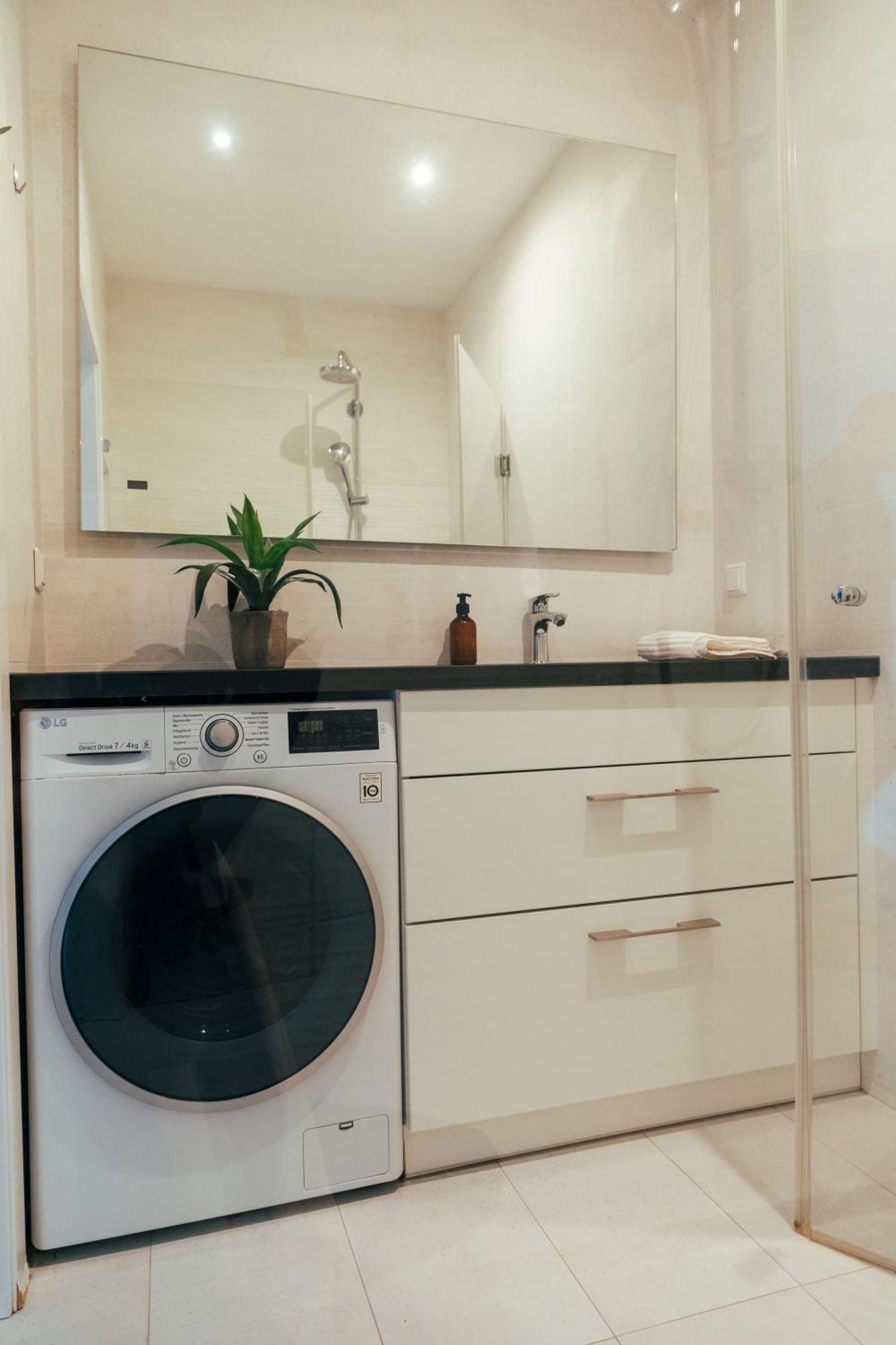 Apartamento Large - Great For Groups - With Balcony Or Terrace *